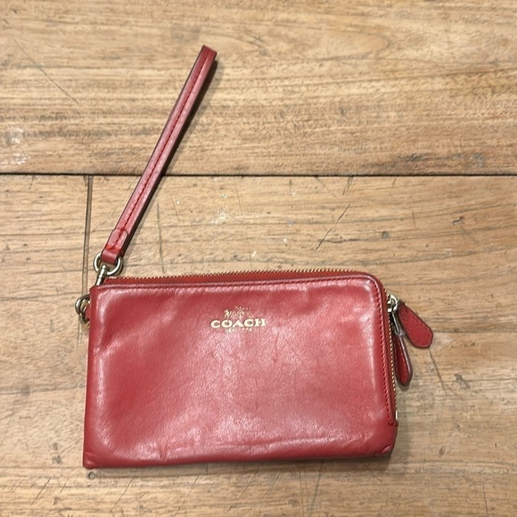 Vintage Coach Red Leather Wristlet – Genuine Leather, 6.5" x 4" – Preppy Classic - Picture 1 of 12
